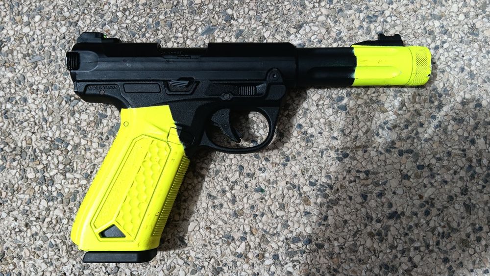 Airsoft aap-01, m4