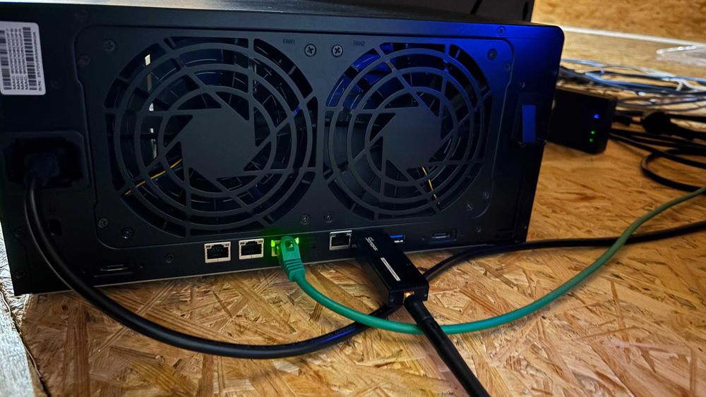 Serwer NAS Synology DS1823xs+ 10GbE, 8 zatok, 5 lat gwarancji + gratis