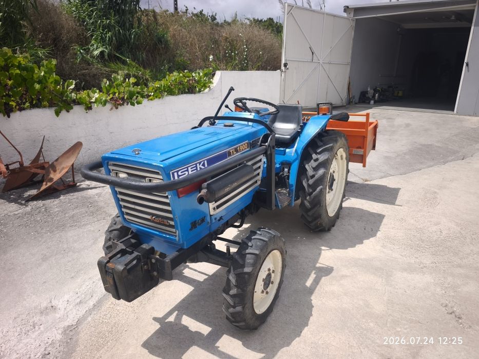 Trator Iseki T1900 4x4