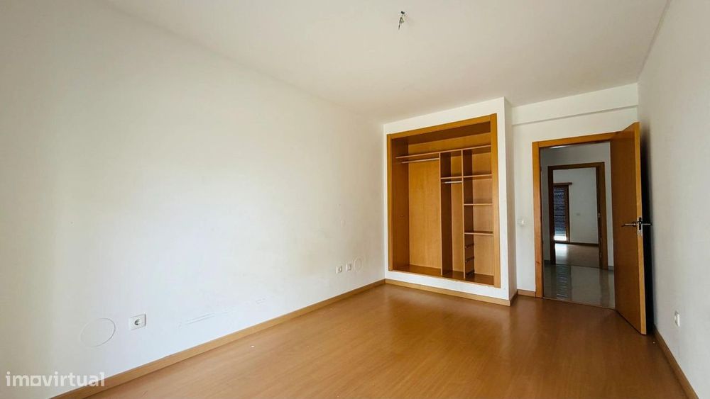 Apartamento T4 com 194m2 e amplas varandas Pinhal Novo