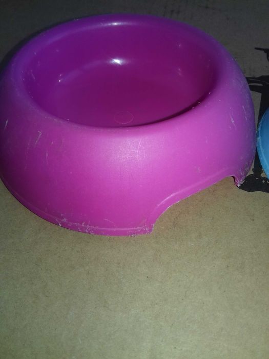 Пластикова миска для котів 2 штуки - лот!