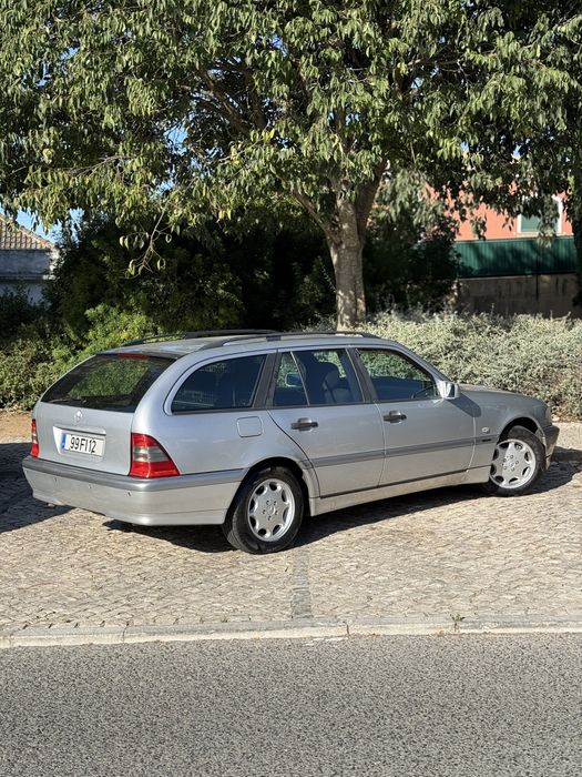 Mercedes-Benz C220 Classic 1998 | 280.000 km | Excelente estado foto 3