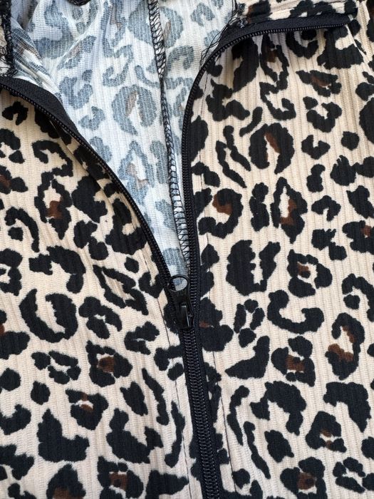 Комбінезон для спортзалу і не тільки з лео принтом