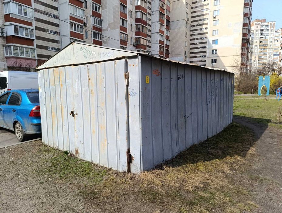 Продам гараж Київ Троєщина