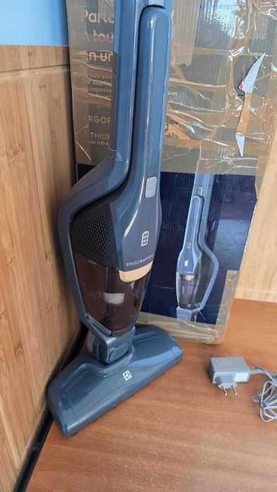 Electrolux Ergorapido EERC75DB - Odkurzacz bezprzewodowy