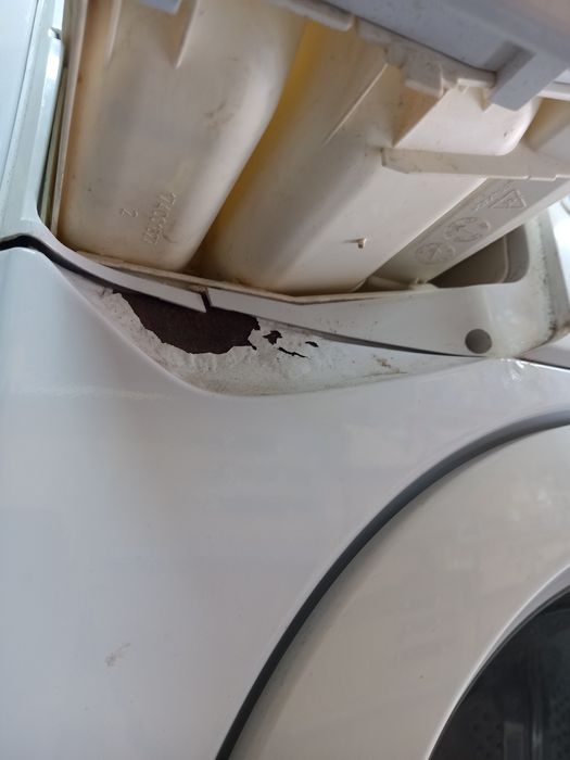 Продам стиральную машину на запчасти.