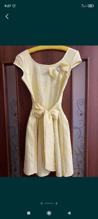 Стан нових. Одіте по разу р 44. 42-46 . Є олх доставка. Довжина 85 см