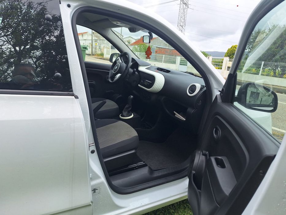 Twingo 1.0 SCe 2019 ( valor mais baixo )