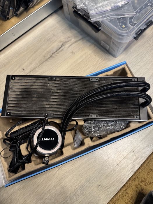 Водяне охолодження Lian Li Gallahad AIO 360 rgb
