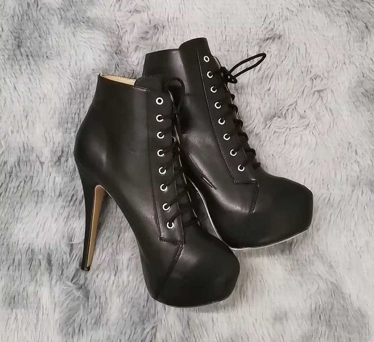 Wiązane botki obcas 14 cm