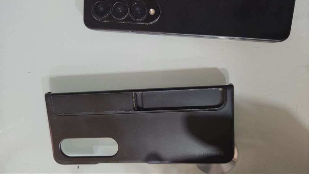 Samsung z fold 4