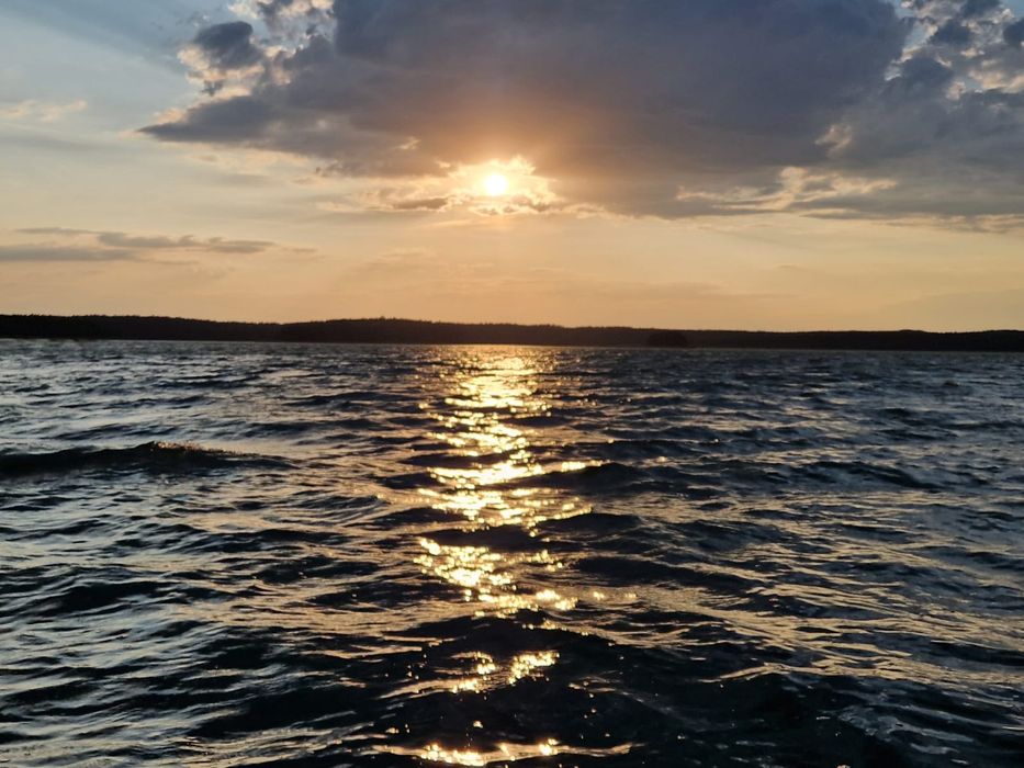 Dom z balia, jacuzzi, Dom nad jeziorem. Sasek Wielki, Kobylocha