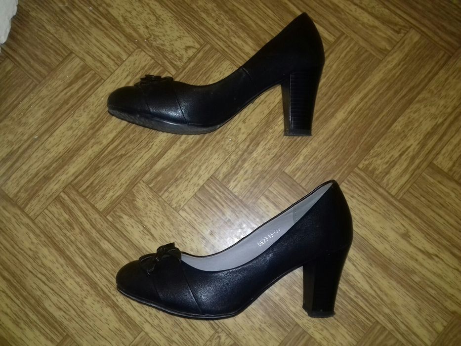 Buty damskie 39