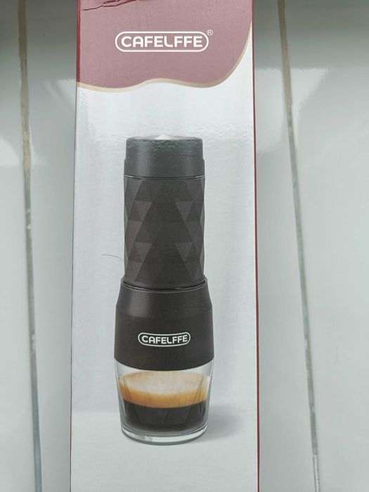 Ручна еспресо-машина CAFELFFE – портативна кавоварка 3-в-1 (чорна)