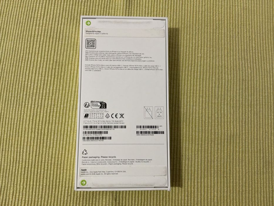 Iphone 18 pro max glaciar ( Azul) 1TB de capacidade selado.