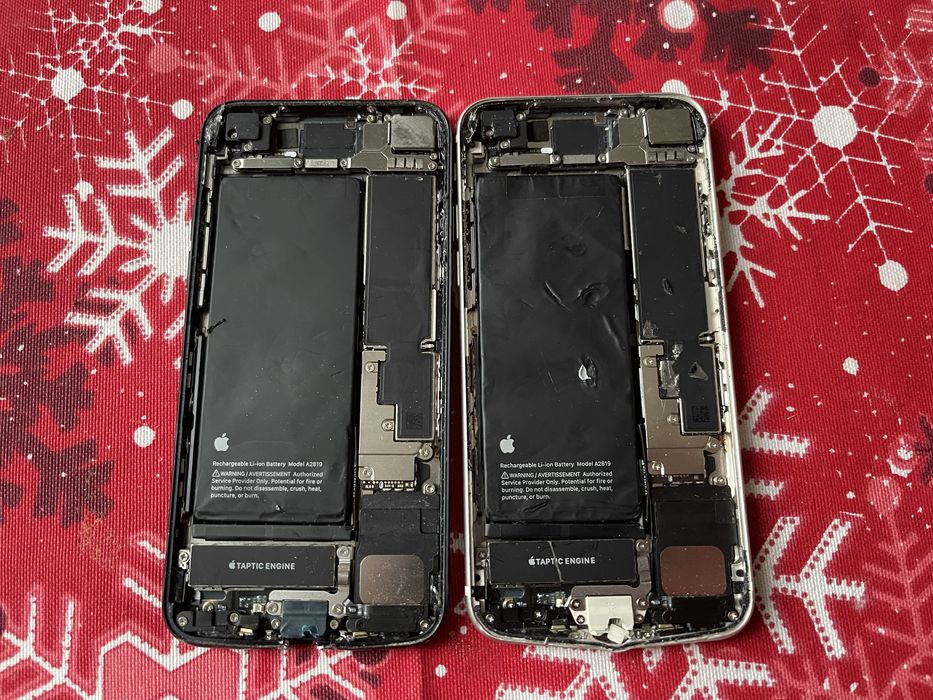 Продам iPhone SE2022 , XS, 8 заблоковані