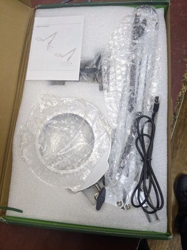 Лупа, настільна збільшувальна лампа з підсвіткою