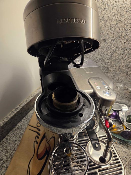 Máquina de café Nespresso Barista