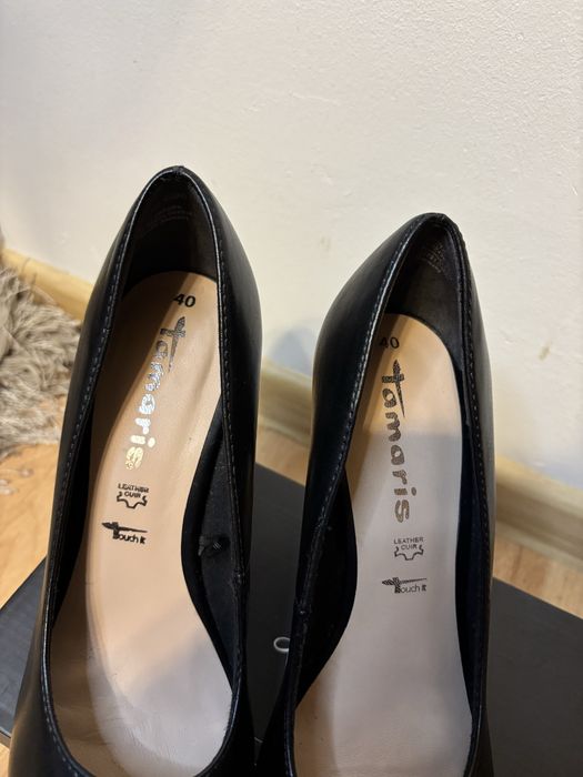 Tamaris szpilki czolenka klasyczne czarne okragle noski wysoki obcas40