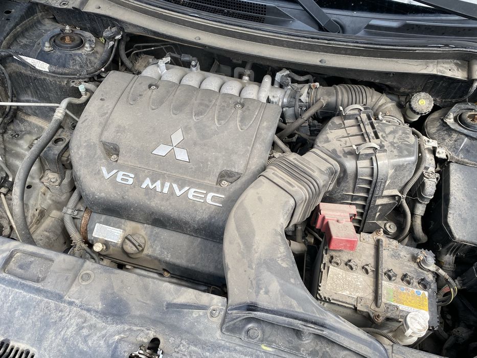 Mitsubishi  Outlander 7ми місна 3літра