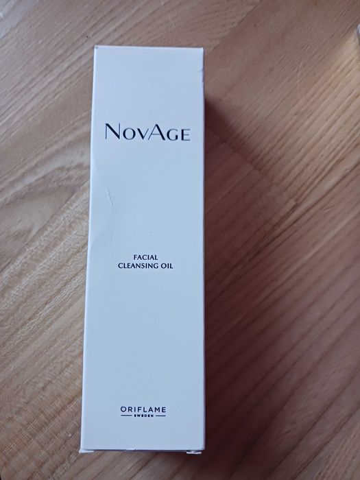 Oczyszczający olejek Novage+