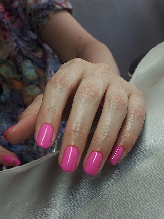 Маникюр и педикюр