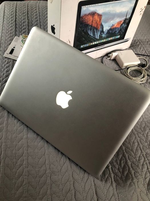 Макбук MacBook Pro навчання робота
