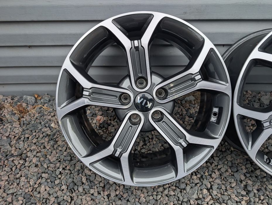 Комплект титанових дисків Kia 5/114.3 R18 5*114.3 18 ET45
