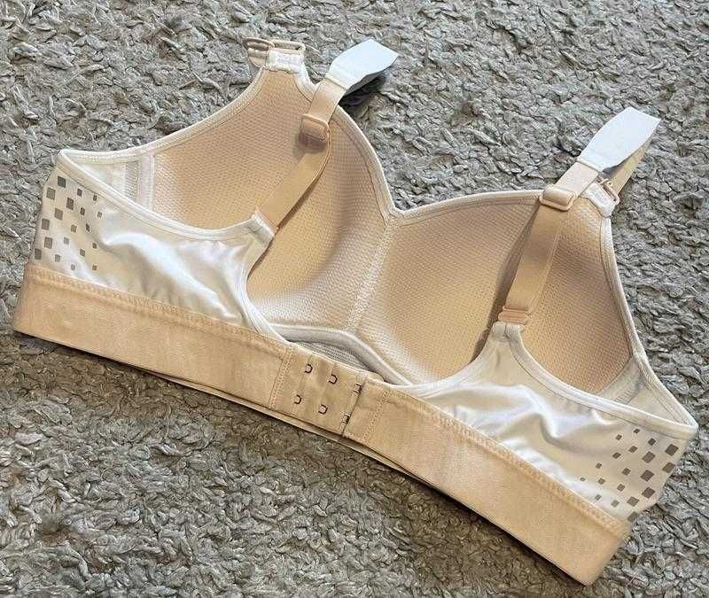 Оригинал.спортивный,новый бюстгальтер triumph triaction hybrid lite