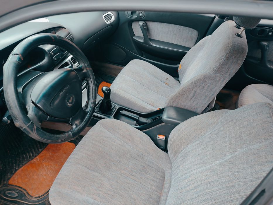 Маzda Xedos 6 на уверенном ходу