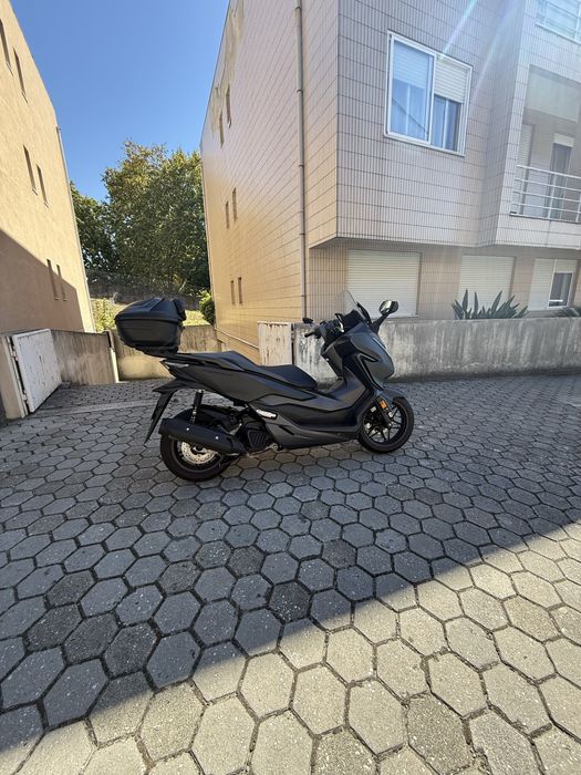 Honda forza 125