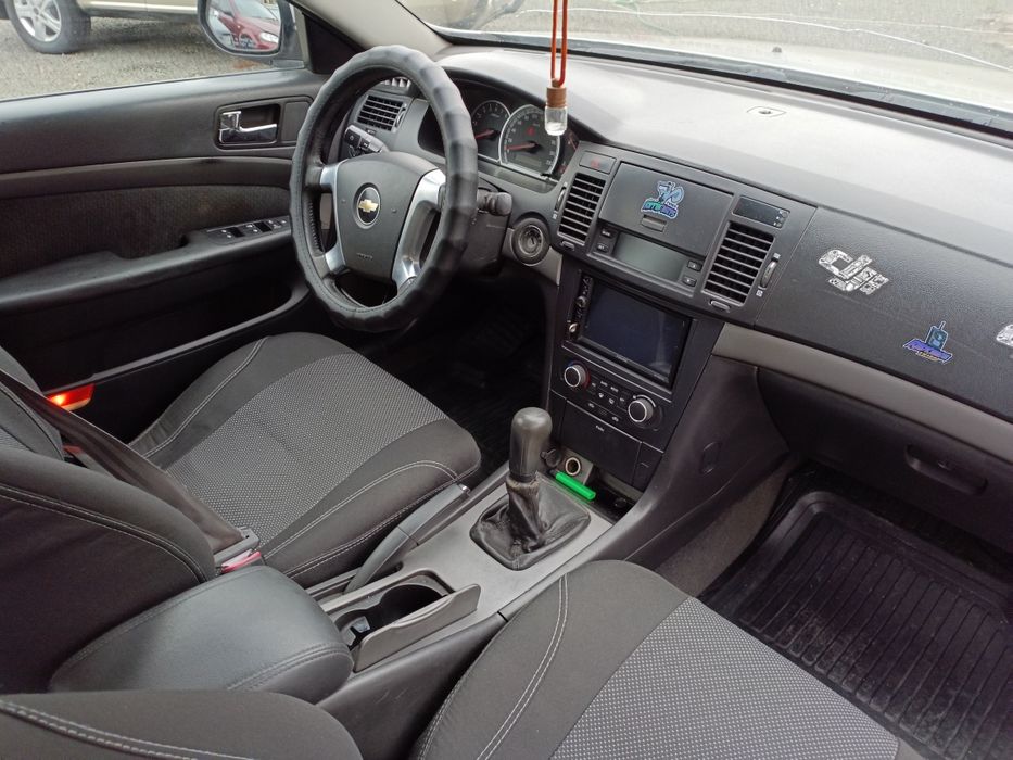 Chevrolet Epica 2.0 рік 2009