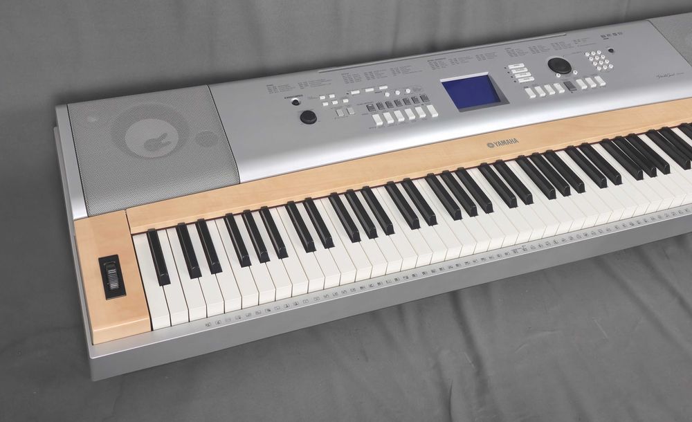 Yamaha DGX 620 Pianino Elektryczne + Stojak