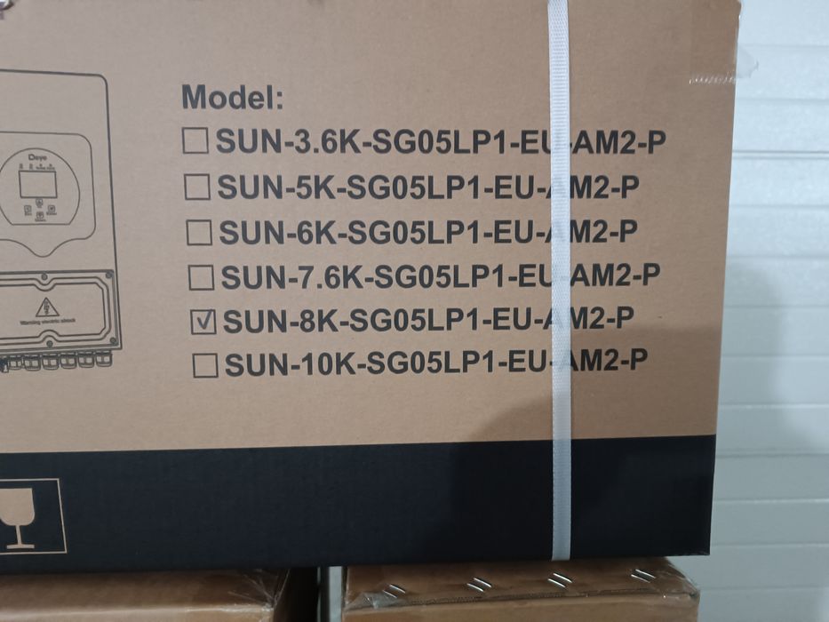 Гібридний інвертор Deye SUN-8K-SG05LP1-EU-AM2-P однофазний на 8 кВт