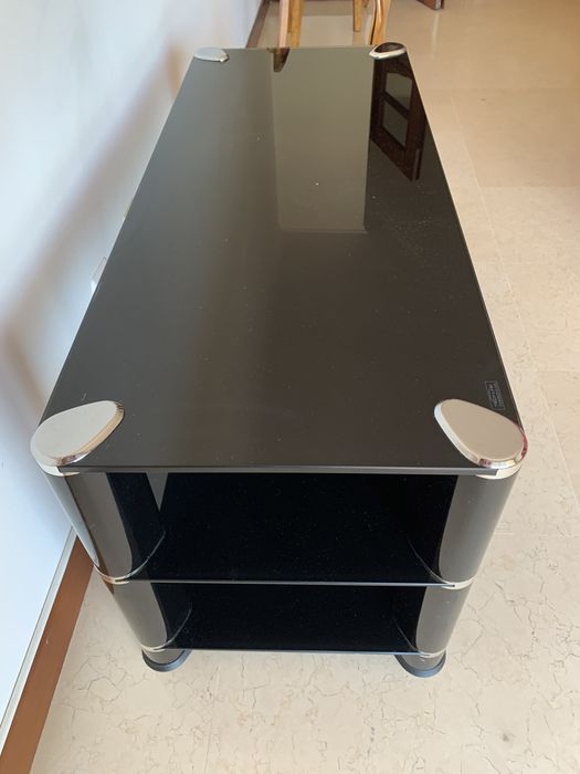 Móvel TV vidro preto