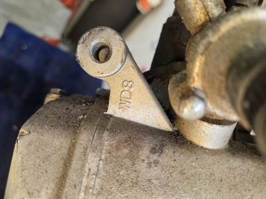 Motor Combustão Eagle Vision Três Volumes