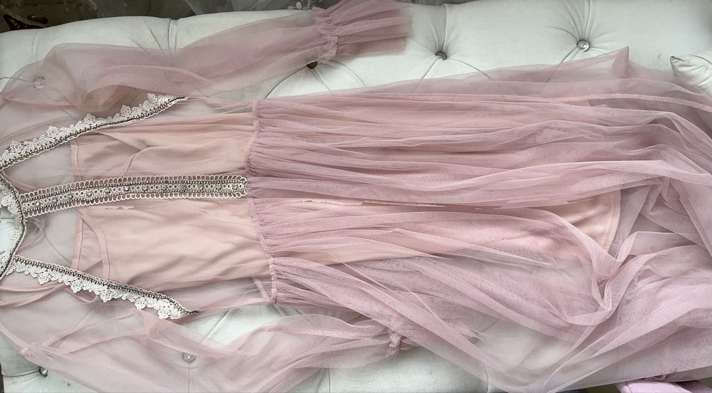 Плаття сукні гарні різні