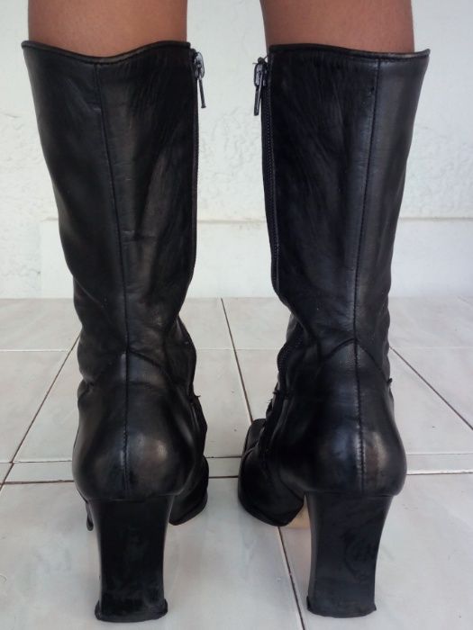 Bota de senhora cano médio 36