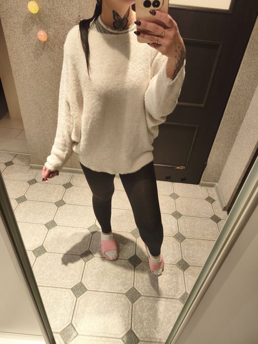 Sweter nietoperz oversize kremowy