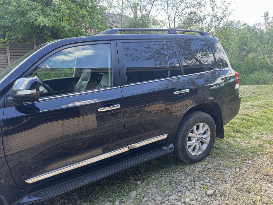 Продам TOYOTA LAND CRUISER 200! Перший власник