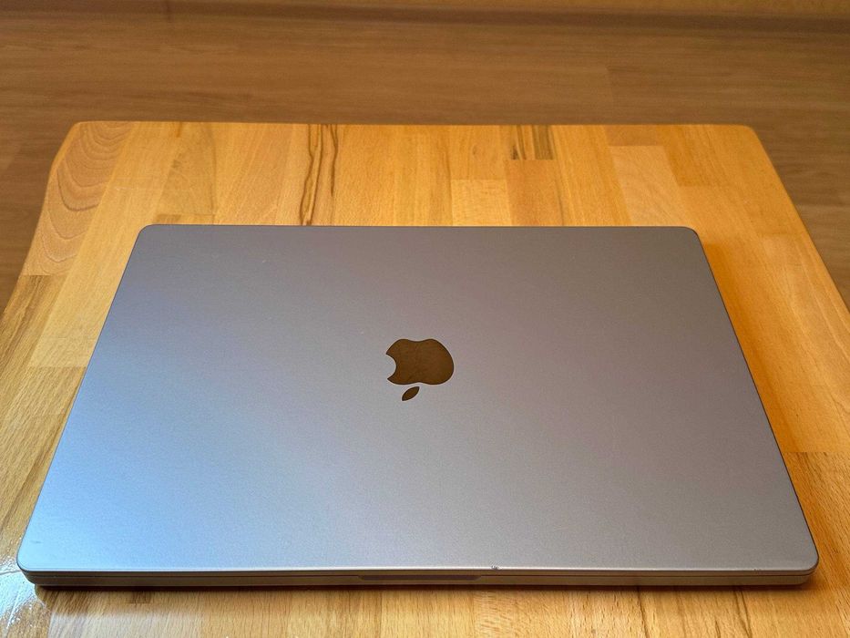 Macbook Pro 16 M1 PRO 32 512