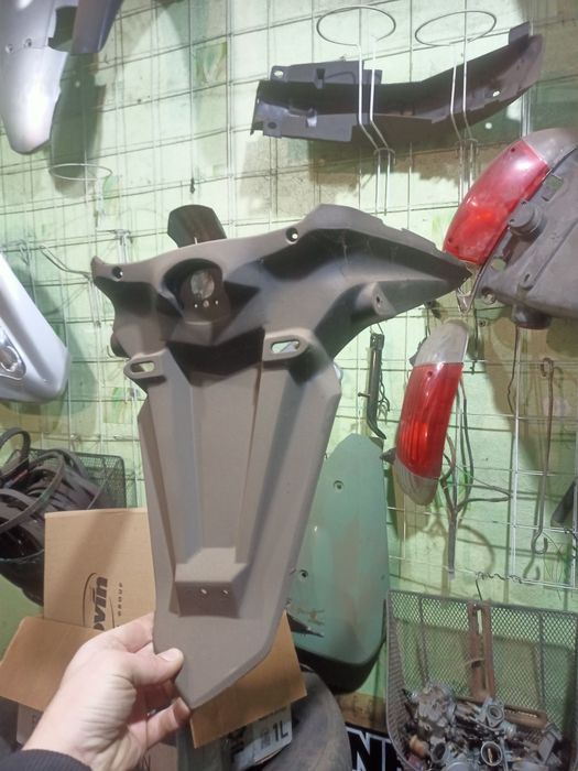 Продам пластик до шторму ірізних скутерів