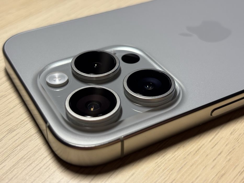 iPhone 15 pro 128Gb naturalny tytan