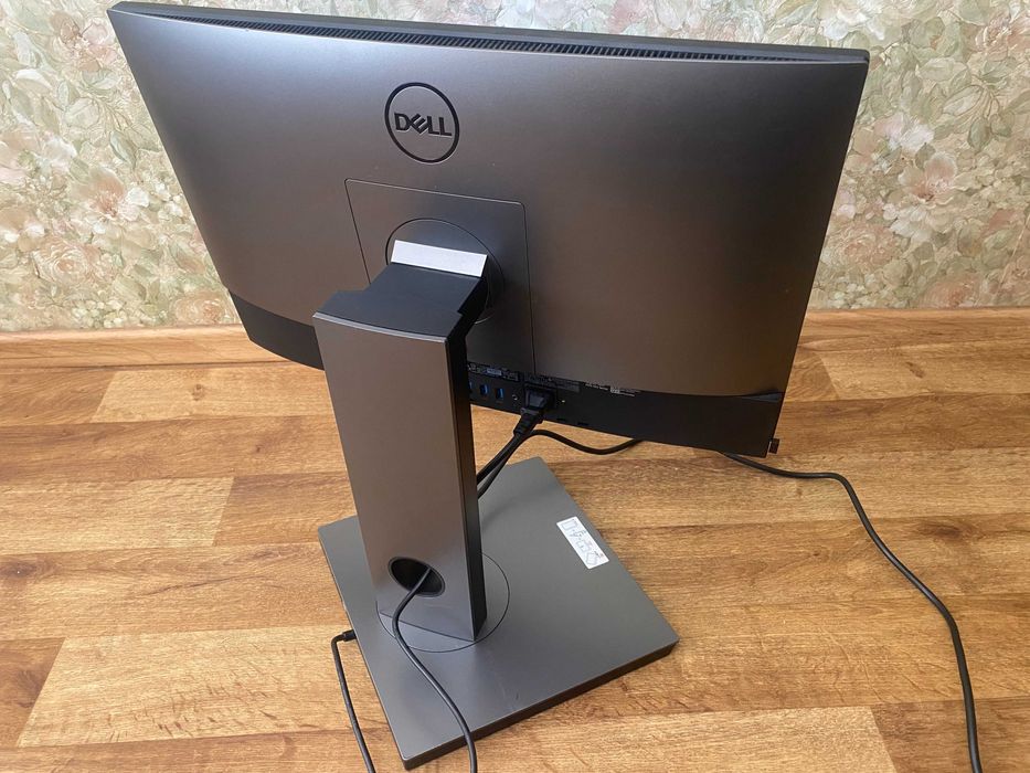Моноблок Dell All-in-One 7470, i5-9500, 16 Gb DDR4, NVME 256 Gb+SSD 256 Gb, IPS 24"