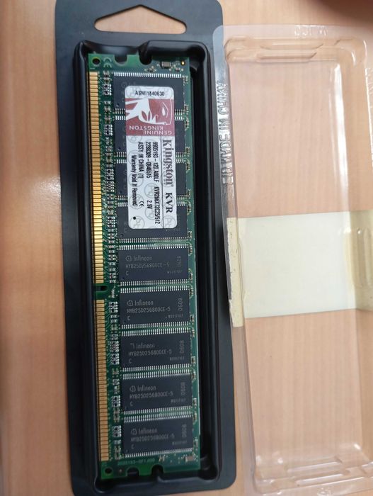 Memória RAM DDR! 512 KB Kingston KVR266X72C25/512