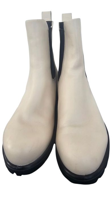 Челсі ECCO Modtray