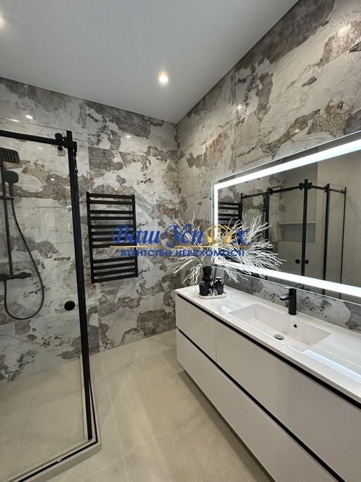 Продажа нового дома с ремонтом село Лесники.  Equides Club