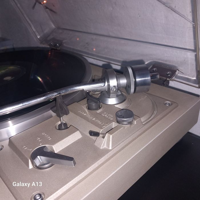 Gira-discos pioneer PL 514