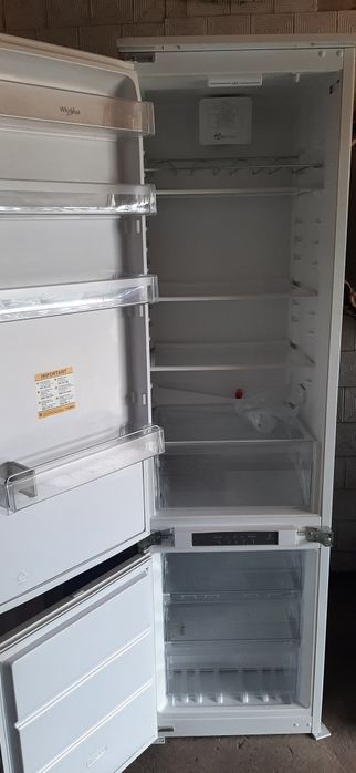 Холодильник б/у.