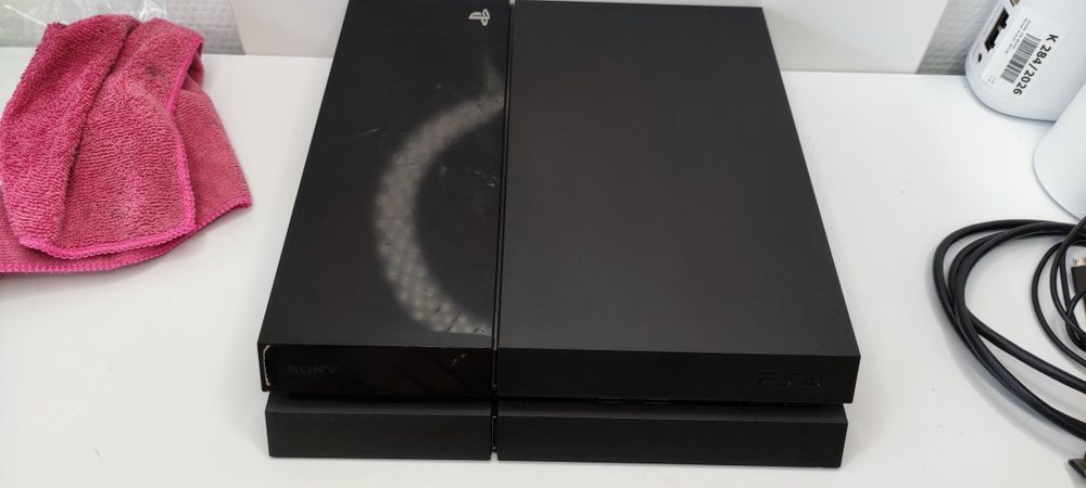 Konsola PlayStation 4 FAT, CUH-1004A 500GB